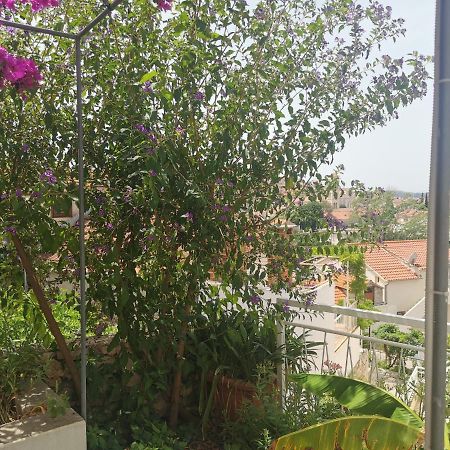 Apartman Tudor Kuzma Хвар Экстерьер фото