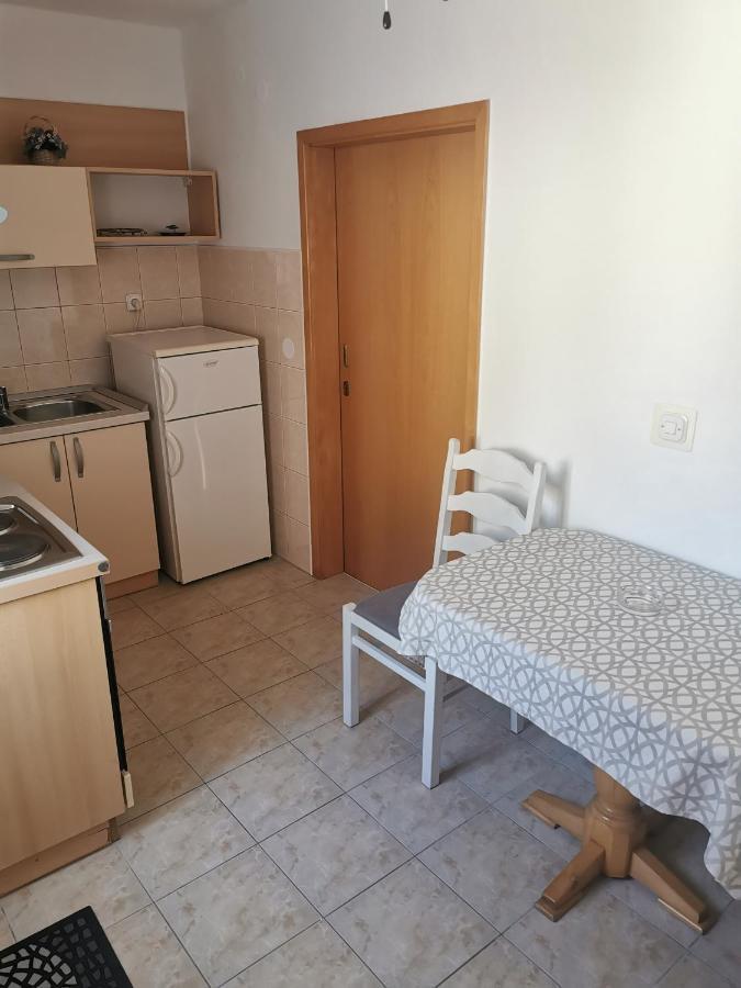 Apartman Tudor Kuzma Хвар Экстерьер фото