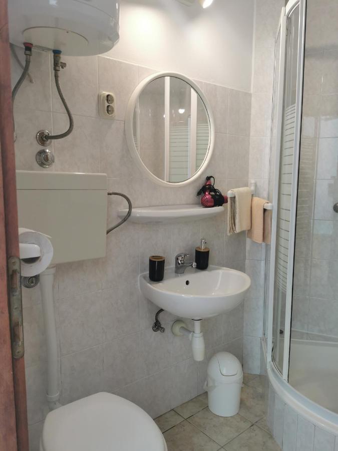 Apartman Tudor Kuzma Хвар Экстерьер фото